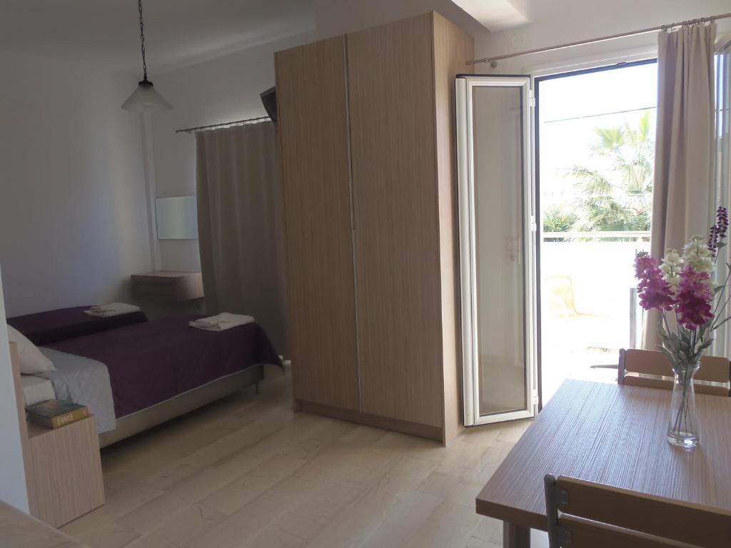 Angelica Studios and Apartments Agia Marina Zimmer foto