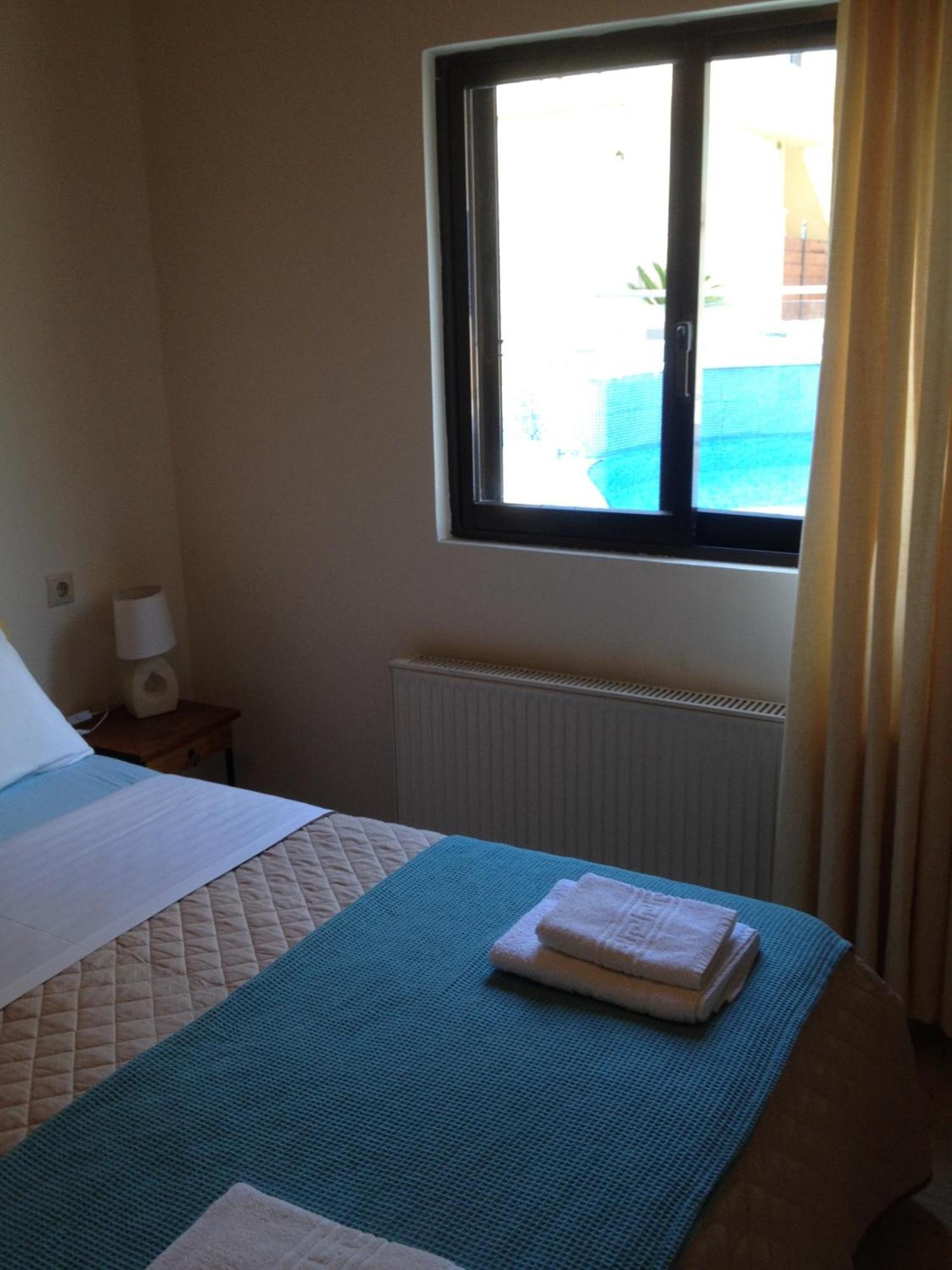 Angelica Studios and Apartments Agia Marina Zimmer foto