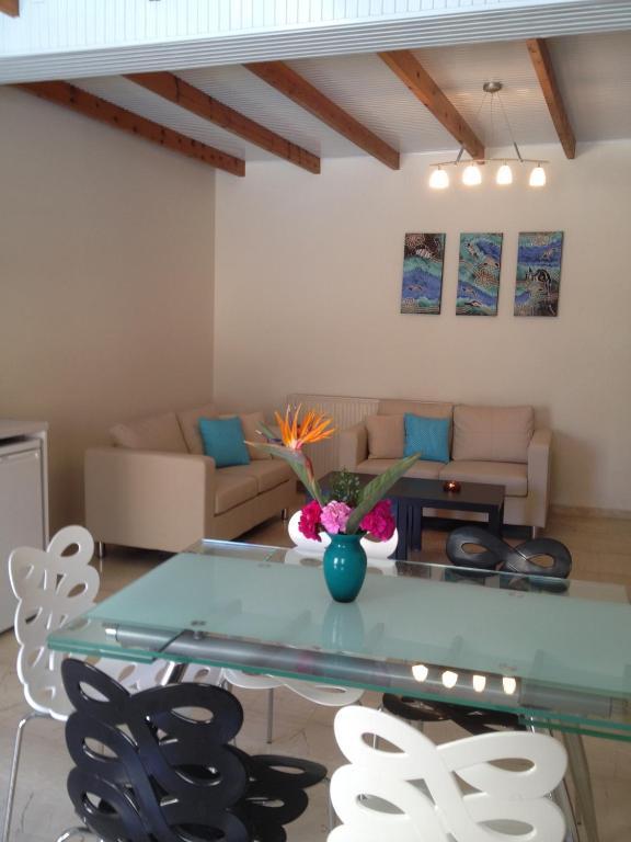 Angelica Studios and Apartments Agia Marina Zimmer foto