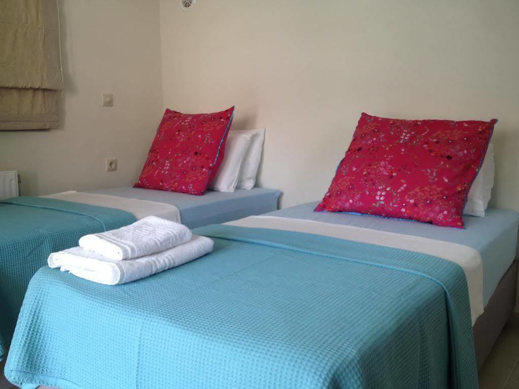 Angelica Studios and Apartments Agia Marina Exterior foto